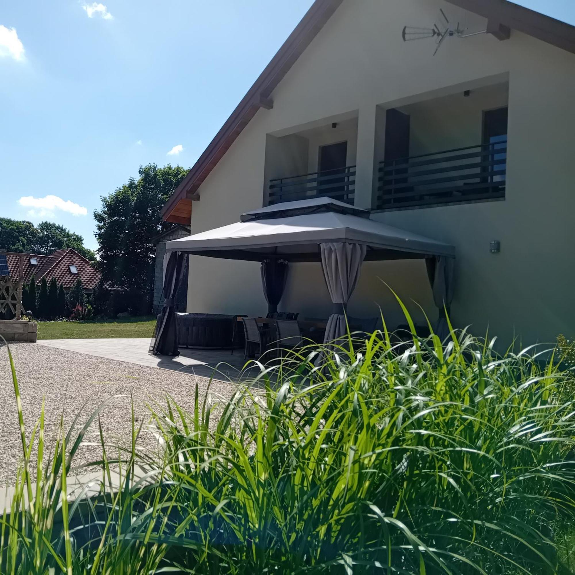 Pokoje Goscinne Sloneczny Klon Dabrowno Dabrówno Exterior foto